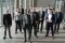 Das Bild zeigt Max Viessmann (links) und Goldbeck-Prokurist Andreas Harnacke (5. von rechts) mit den Vertretern beider Familienunternehmen.